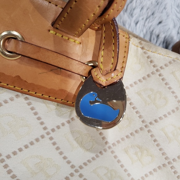 DOONEY & BOURKE Cream Tassel Purse - Picture 4 of 6